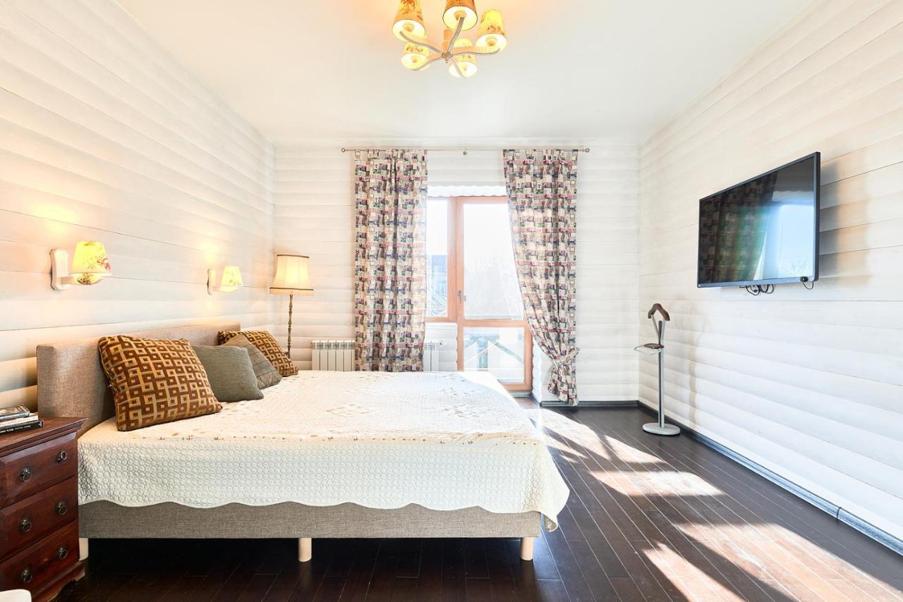 Villa De Jardin Supreme Bobritsa 外观 照片
