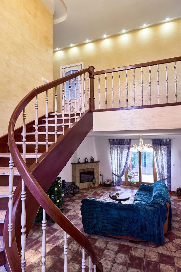 Villa De Jardin Supreme Bobritsa 外观 照片