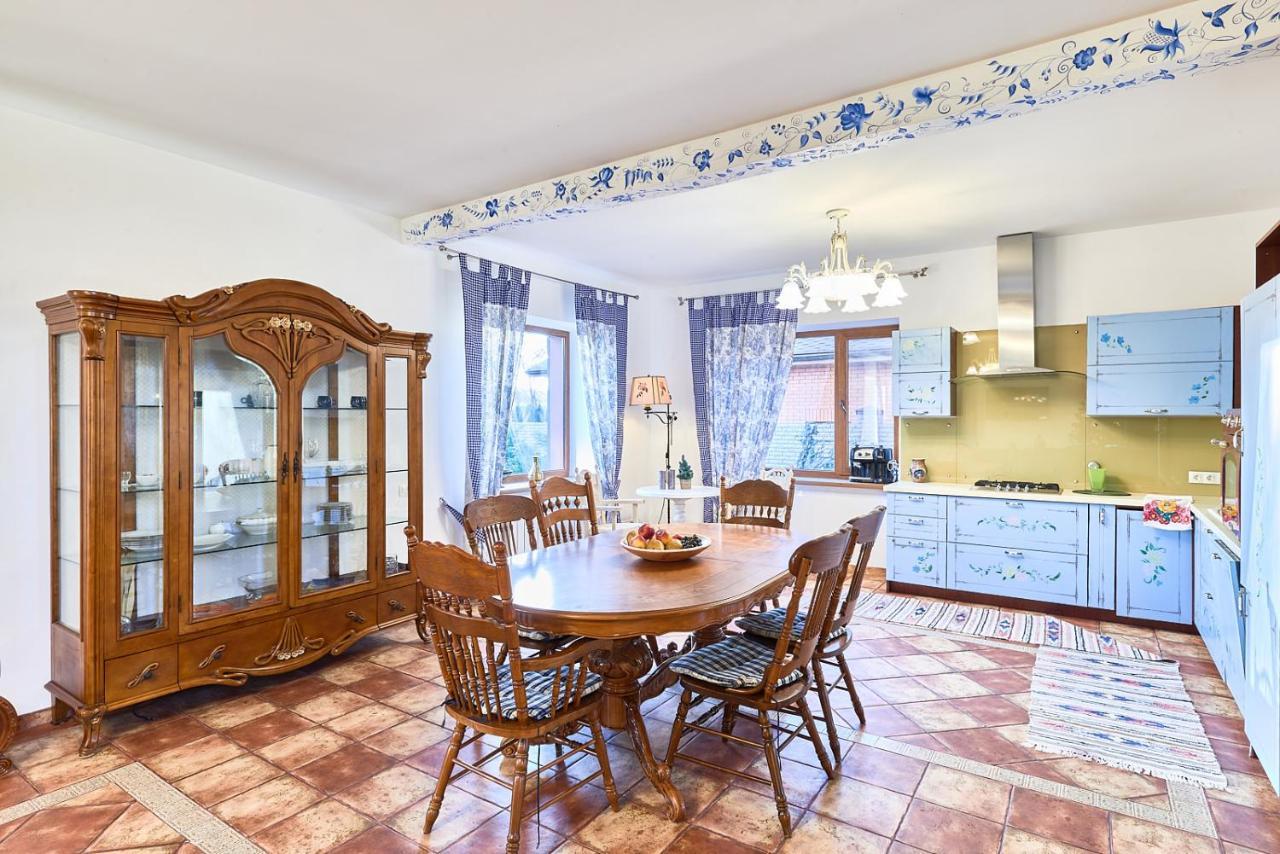 Villa De Jardin Supreme Bobritsa 外观 照片