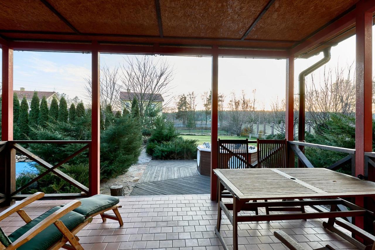 Villa De Jardin Supreme Bobritsa 外观 照片